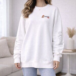 Levi’s White Graphic Crewneck Sweatshirt – XS – Clean & Minimal Style
